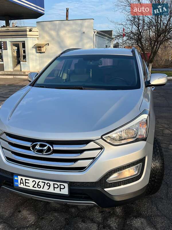 Внедорожник / Кроссовер Hyundai Santa FE 2014 в Полтаве