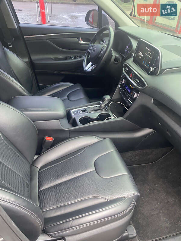Внедорожник / Кроссовер Hyundai Santa FE 2019 в Конотопе