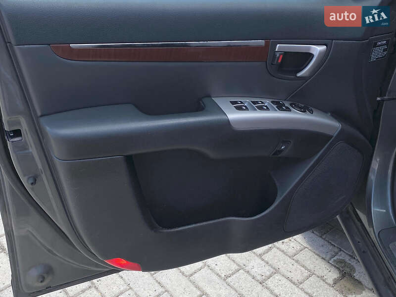 Внедорожник / Кроссовер Hyundai Santa FE 2009 в Ровно