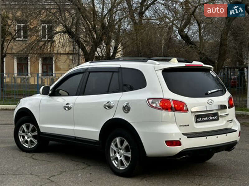 Внедорожник / Кроссовер Hyundai Santa FE 2008 в Николаеве