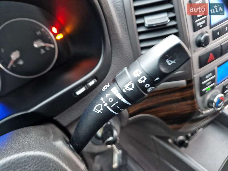 Внедорожник / Кроссовер Hyundai Santa FE 2011 в Харькове