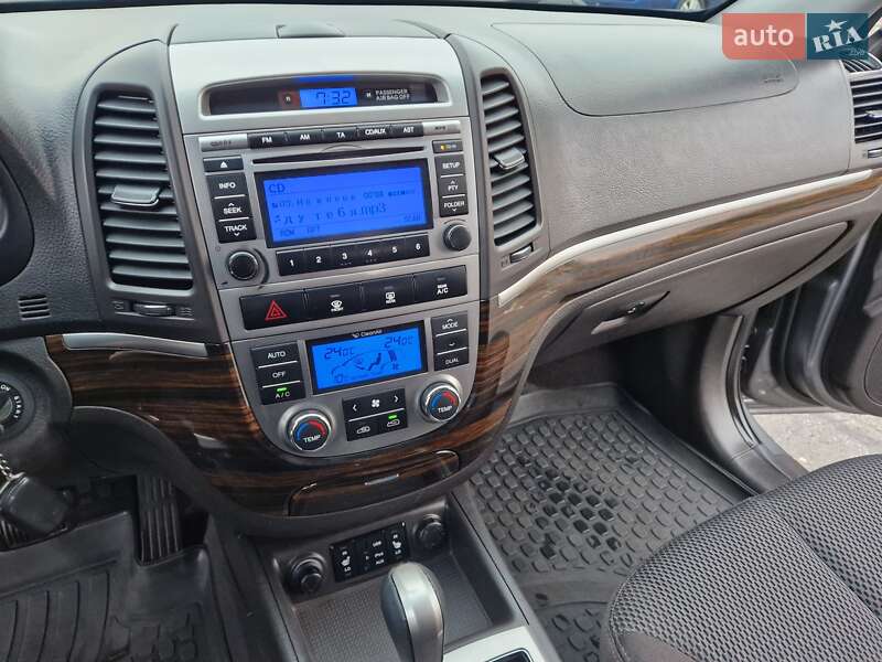 Внедорожник / Кроссовер Hyundai Santa FE 2011 в Харькове