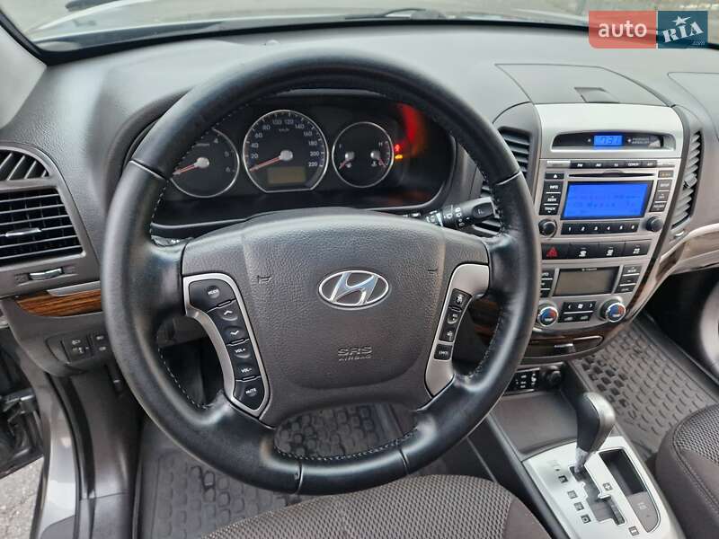Внедорожник / Кроссовер Hyundai Santa FE 2011 в Харькове