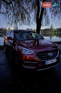 Внедорожник / Кроссовер Hyundai Santa FE 2016 в Ровно