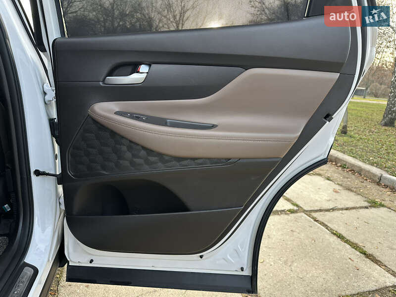 Позашляховик / Кросовер Hyundai Santa FE 2018 в Харкові