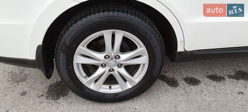 Внедорожник / Кроссовер Hyundai Santa FE 2011 в Харькове