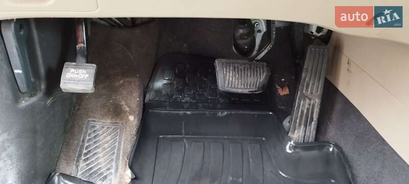 Внедорожник / Кроссовер Hyundai Santa FE 2011 в Харькове