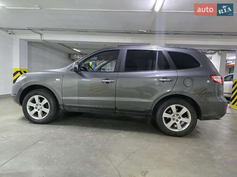 Внедорожник / Кроссовер Hyundai Santa FE 2007 в Черновцах