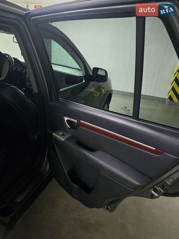 Внедорожник / Кроссовер Hyundai Santa FE 2007 в Черновцах