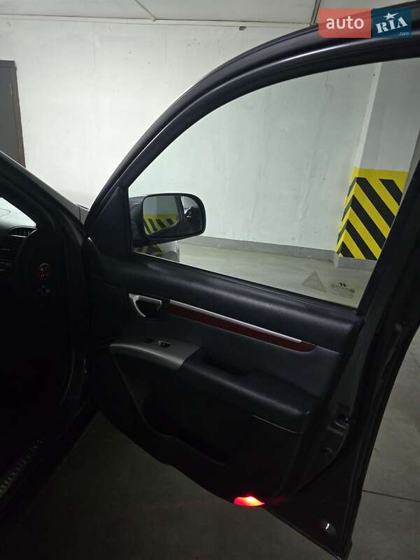 Внедорожник / Кроссовер Hyundai Santa FE 2007 в Черновцах