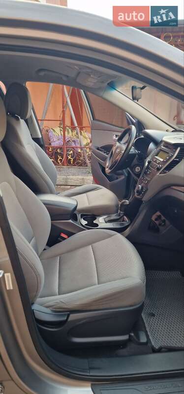 Внедорожник / Кроссовер Hyundai Santa FE 2015 в Одессе