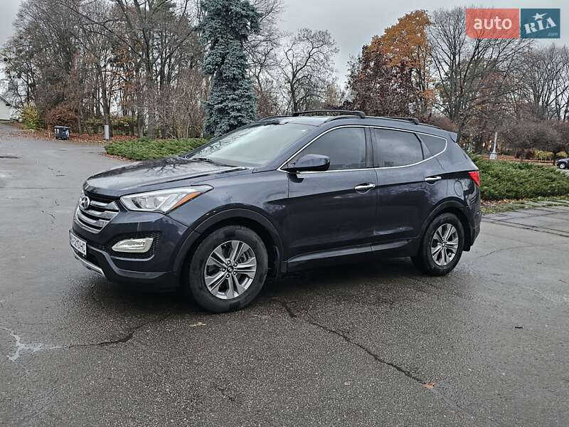 Внедорожник / Кроссовер Hyundai Santa FE 2015 в Киеве