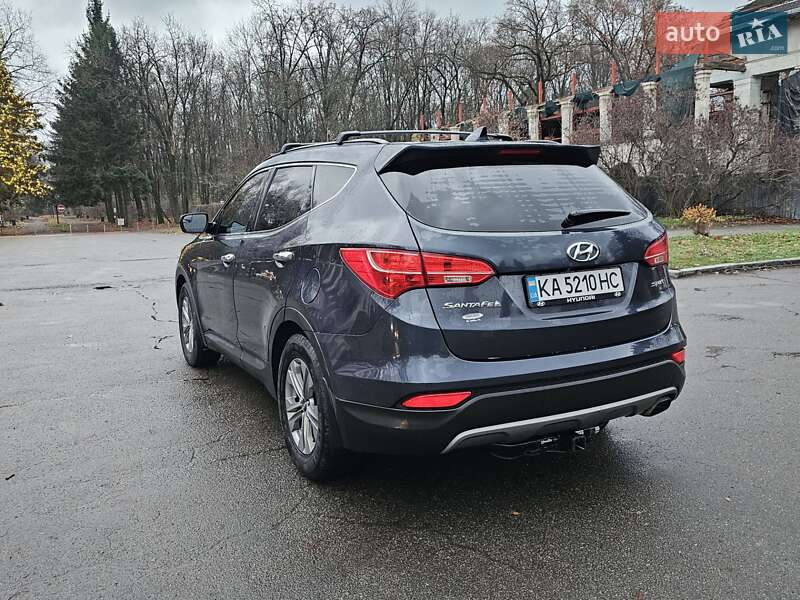Внедорожник / Кроссовер Hyundai Santa FE 2015 в Киеве