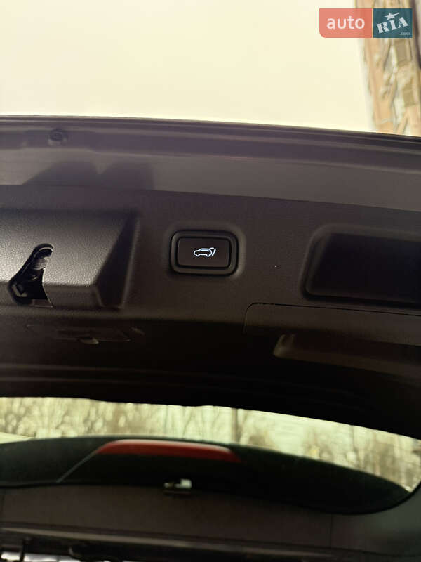 Внедорожник / Кроссовер Hyundai Santa FE 2018 в Днепре