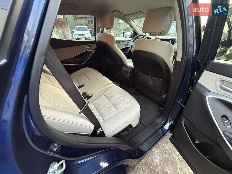 Внедорожник / Кроссовер Hyundai Santa FE 2016 в Одессе