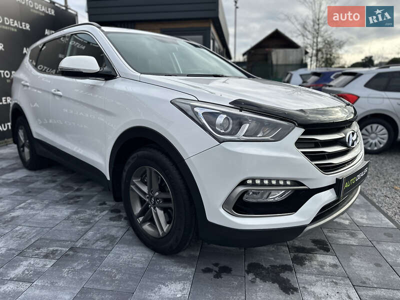 Внедорожник / Кроссовер Hyundai Santa FE 2017 в Виннице