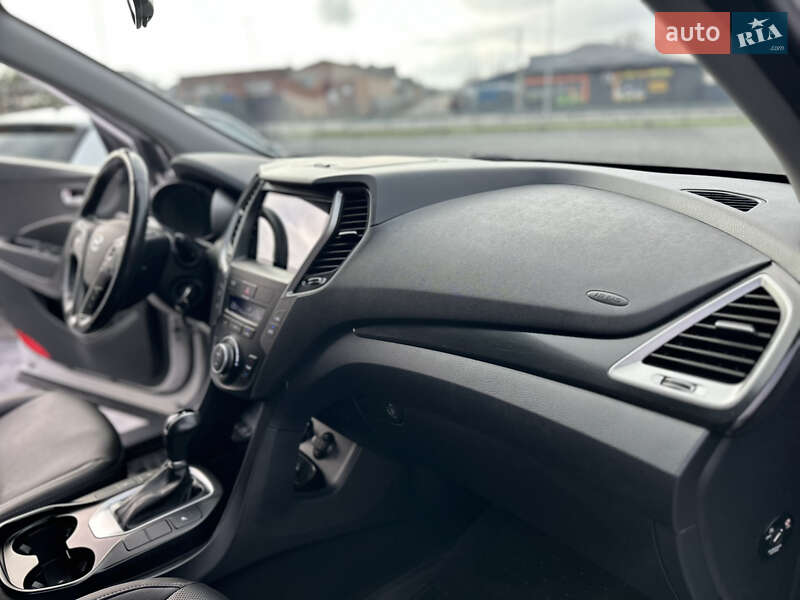 Внедорожник / Кроссовер Hyundai Santa FE 2017 в Виннице