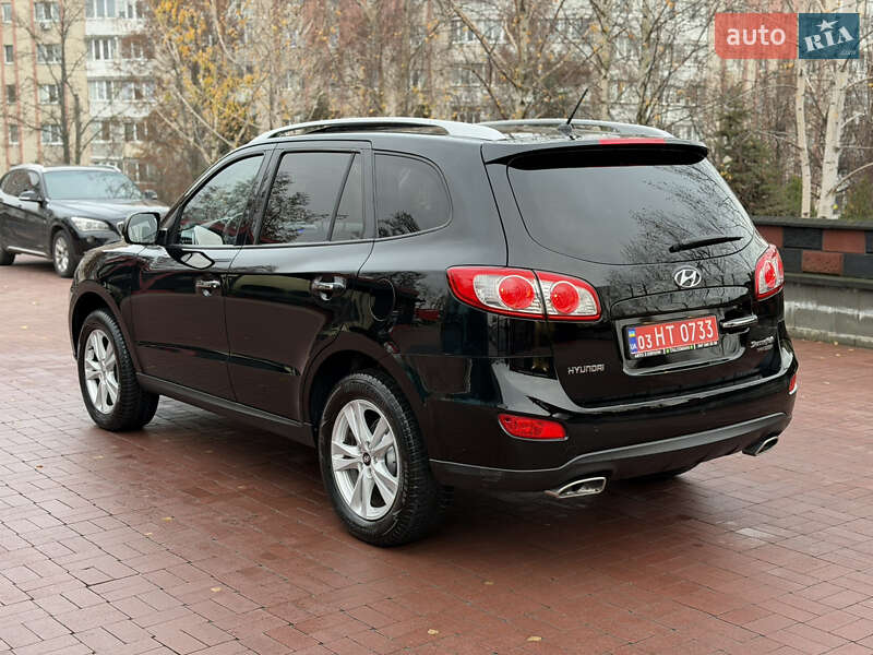 Внедорожник / Кроссовер Hyundai Santa FE 2010 в Ровно