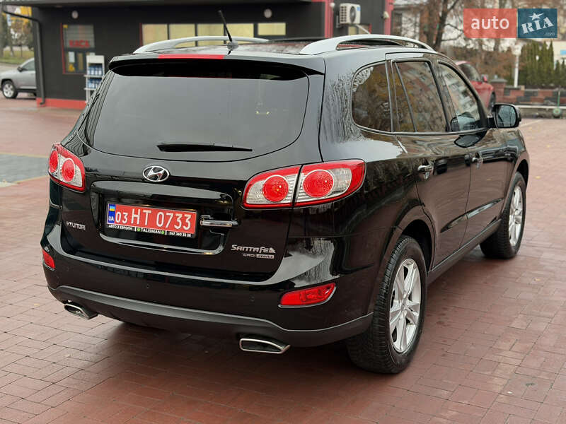 Внедорожник / Кроссовер Hyundai Santa FE 2010 в Ровно