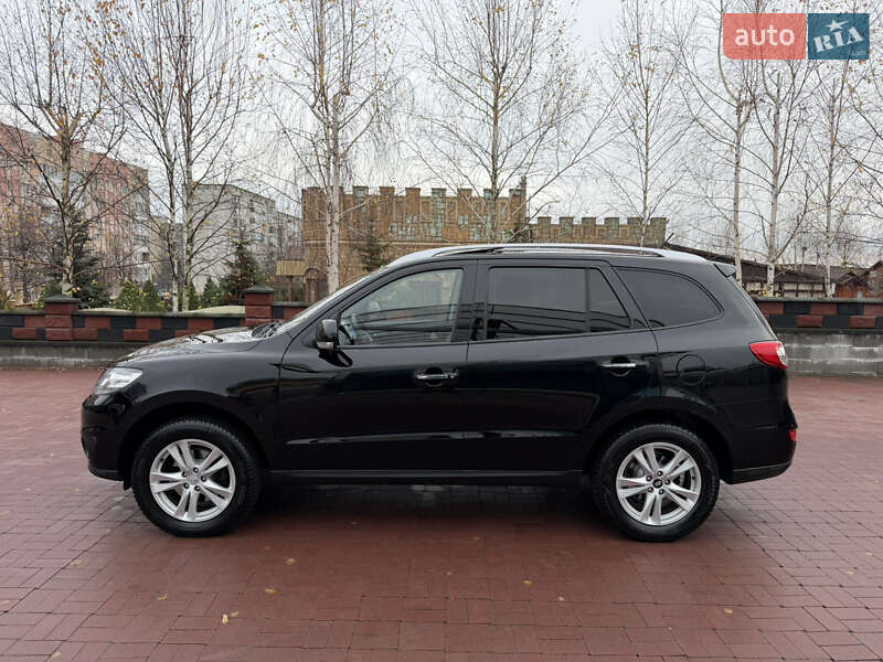 Внедорожник / Кроссовер Hyundai Santa FE 2010 в Ровно
