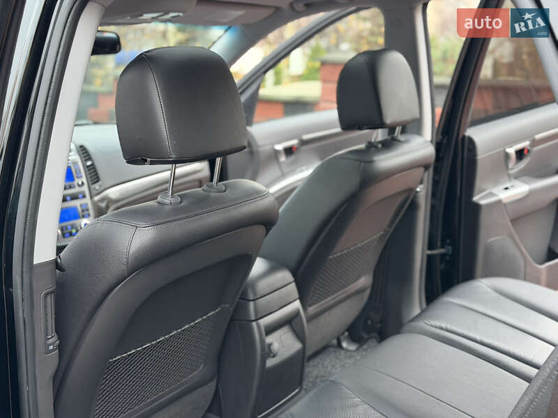 Внедорожник / Кроссовер Hyundai Santa FE 2010 в Ровно