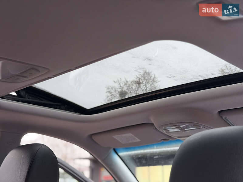 Внедорожник / Кроссовер Hyundai Santa FE 2010 в Ровно