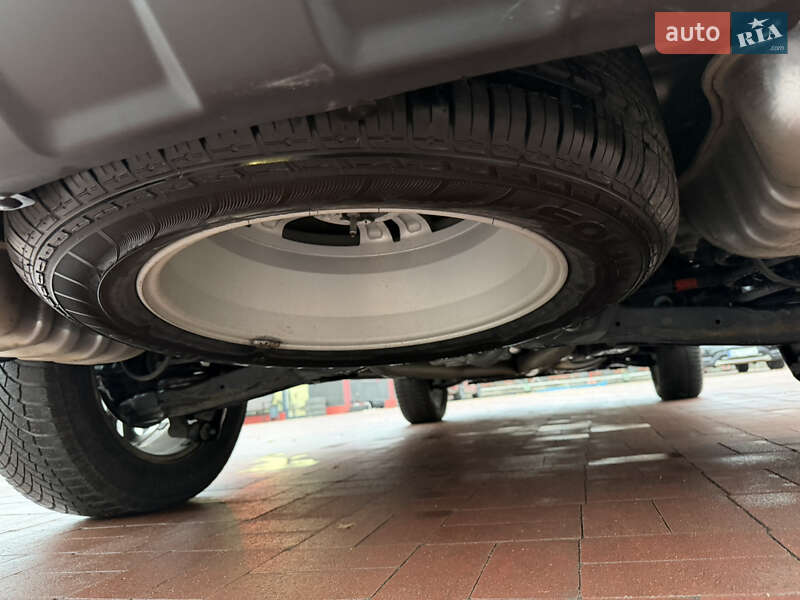 Внедорожник / Кроссовер Hyundai Santa FE 2010 в Ровно