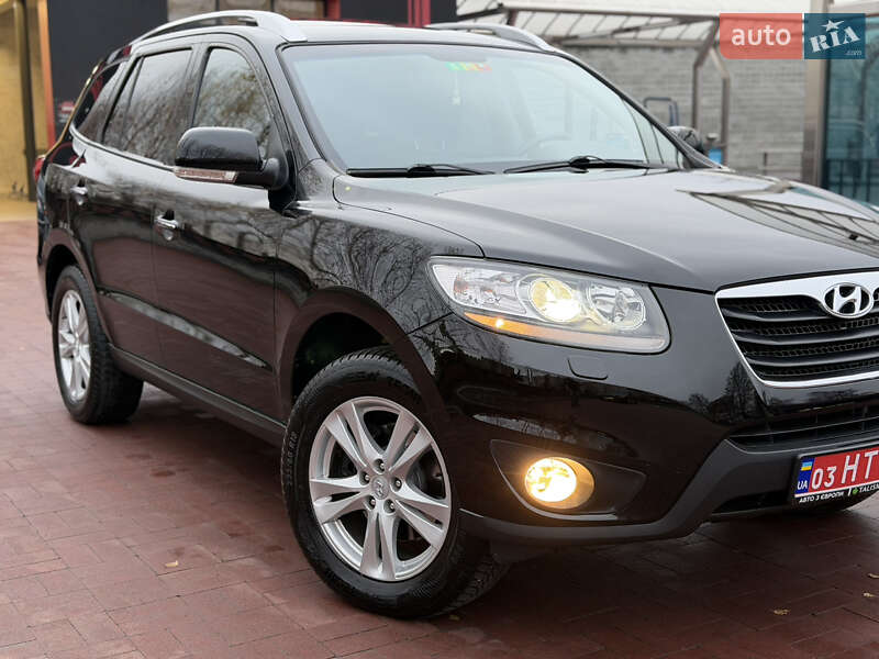Внедорожник / Кроссовер Hyundai Santa FE 2010 в Ровно