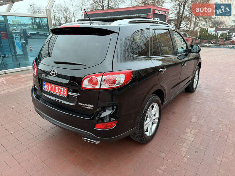 Внедорожник / Кроссовер Hyundai Santa FE 2010 в Ровно