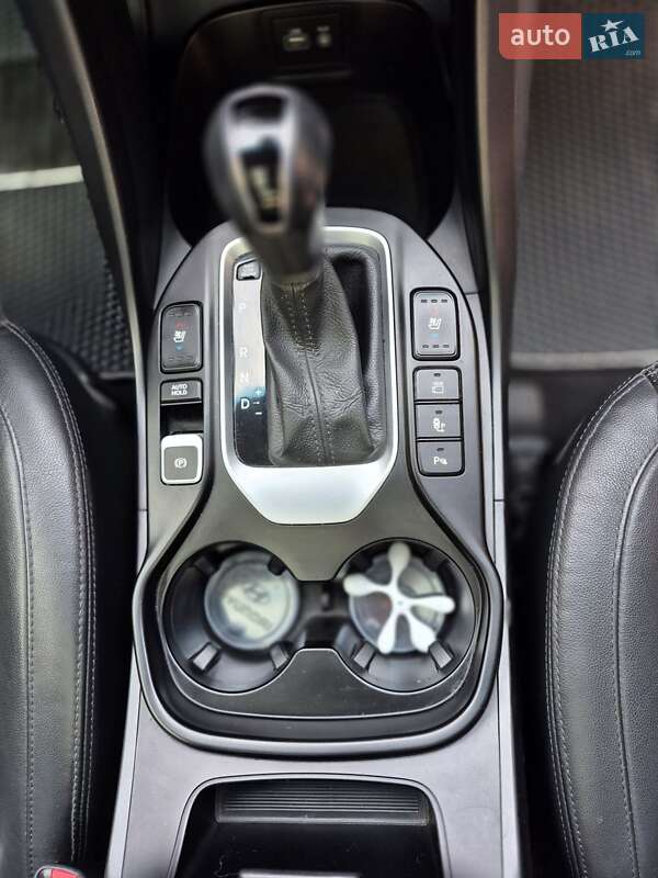 Позашляховик / Кросовер Hyundai Santa FE 2016 в Чернівцях фото 13 Позашляховик / Кросовер Hyundai Santa FE 2016 в Чернівцях