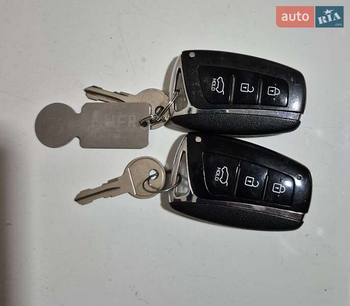 Позашляховик / Кросовер Hyundai Santa FE 2016 в Чернівцях фото 28 Позашляховик / Кросовер Hyundai Santa FE 2016 в Чернівцях