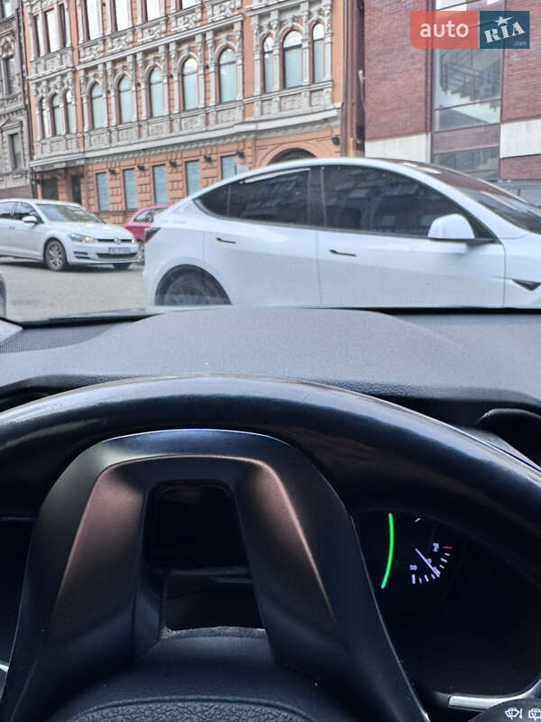 Внедорожник / Кроссовер Hyundai Santa FE 2018 в Днепре