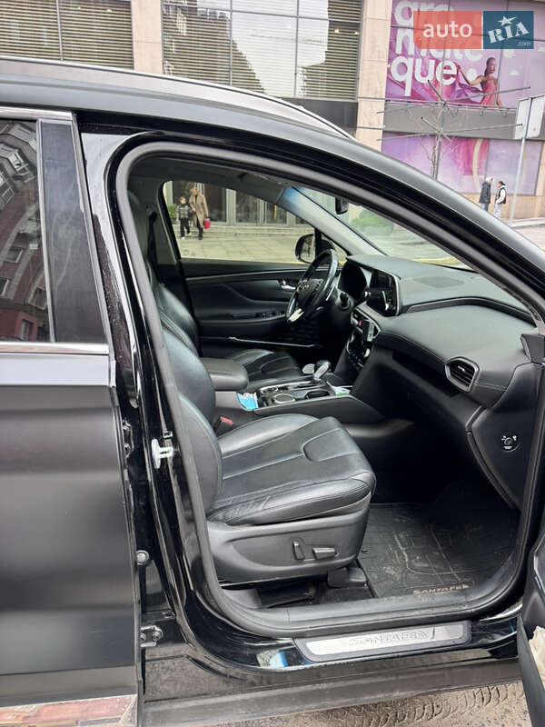 Внедорожник / Кроссовер Hyundai Santa FE 2018 в Днепре