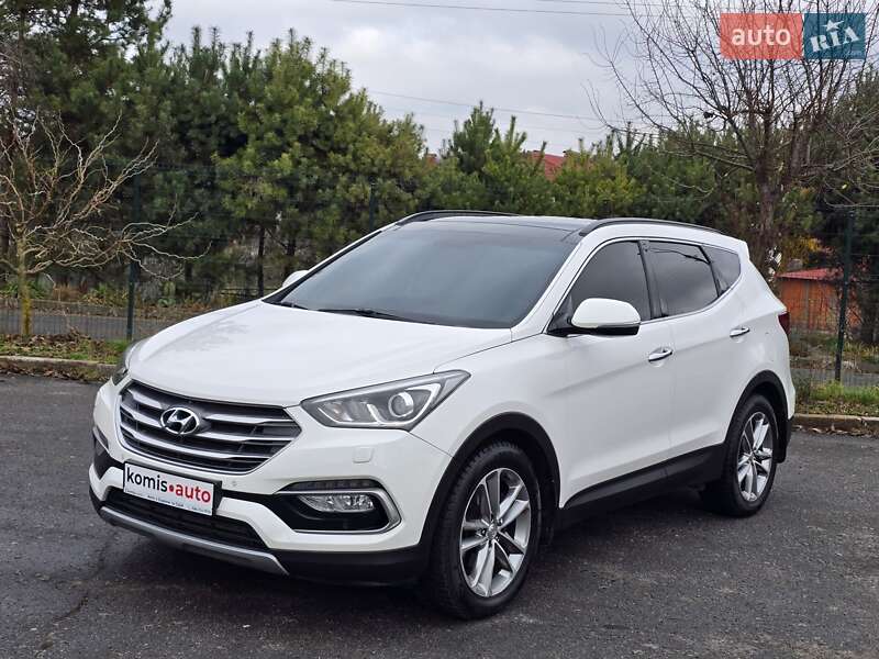 Внедорожник / Кроссовер Hyundai Santa FE 2016 в Хмельницком