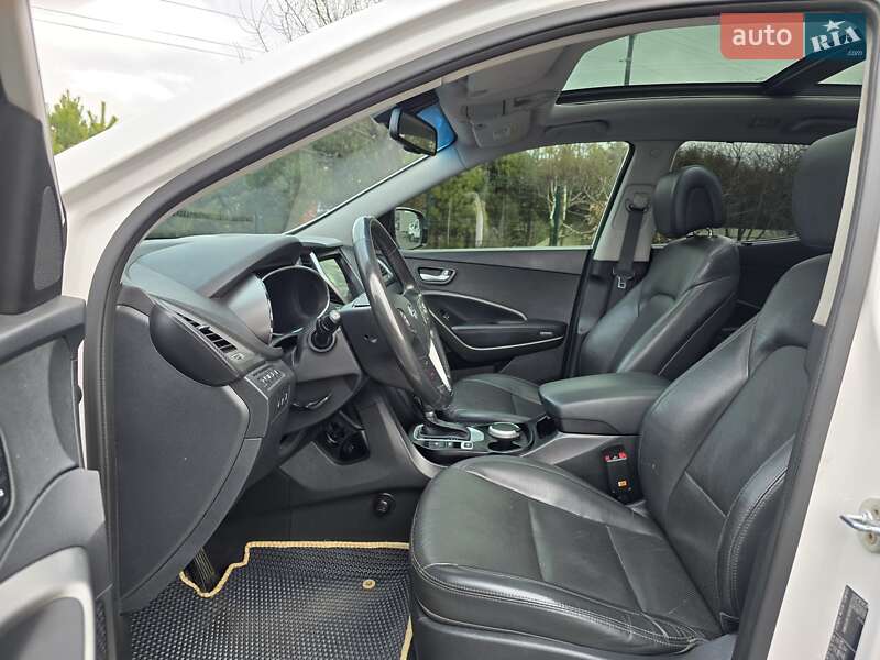 Внедорожник / Кроссовер Hyundai Santa FE 2016 в Хмельницком