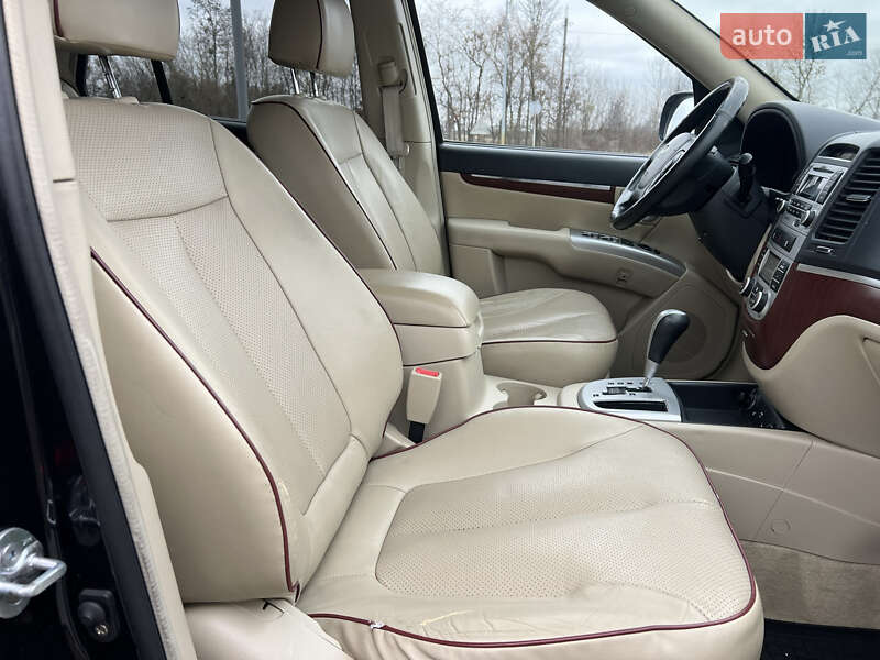 Позашляховик / Кросовер Hyundai Santa FE 2009 в Луцьку