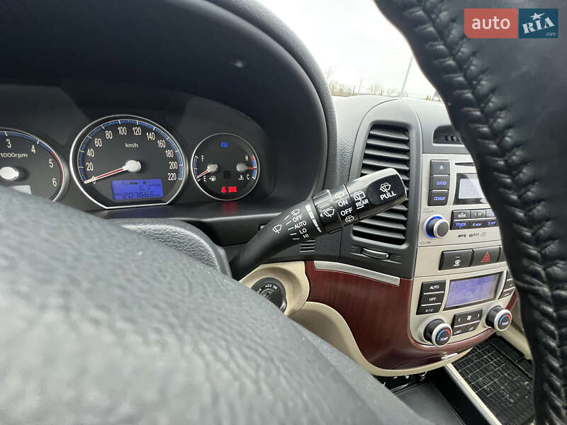Позашляховик / Кросовер Hyundai Santa FE 2009 в Луцьку