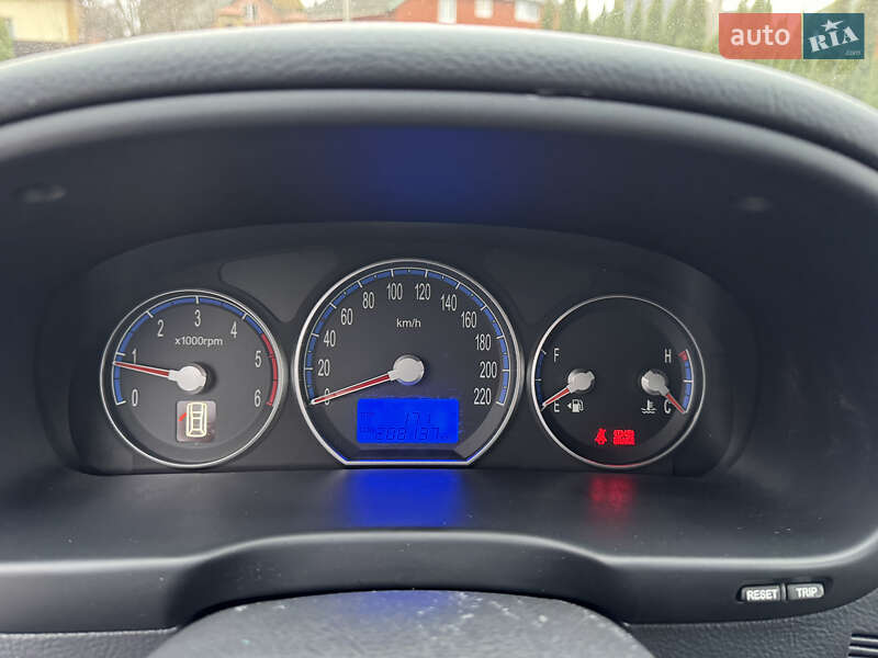 Внедорожник / Кроссовер Hyundai Santa FE 2008 в Луцке фото 14 Внедорожник / Кроссовер Hyundai Santa FE 2008 в Луцке