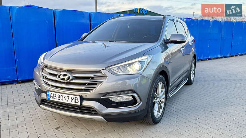 Внедорожник / Кроссовер Hyundai Santa FE 2016 в Виннице