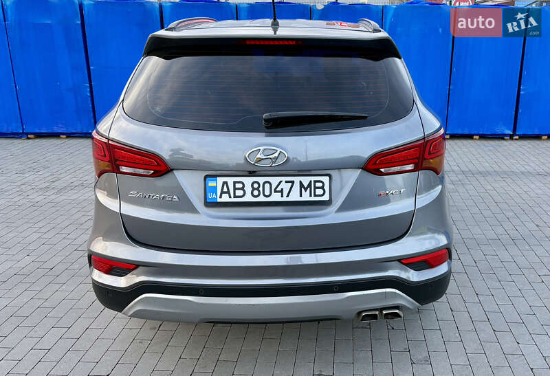 Внедорожник / Кроссовер Hyundai Santa FE 2016 в Виннице
