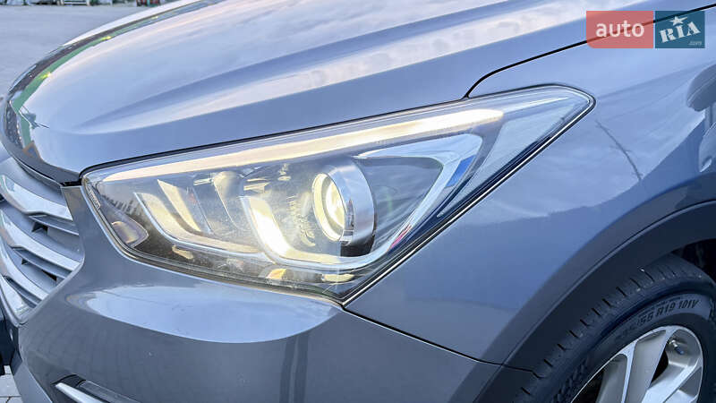 Внедорожник / Кроссовер Hyundai Santa FE 2016 в Виннице