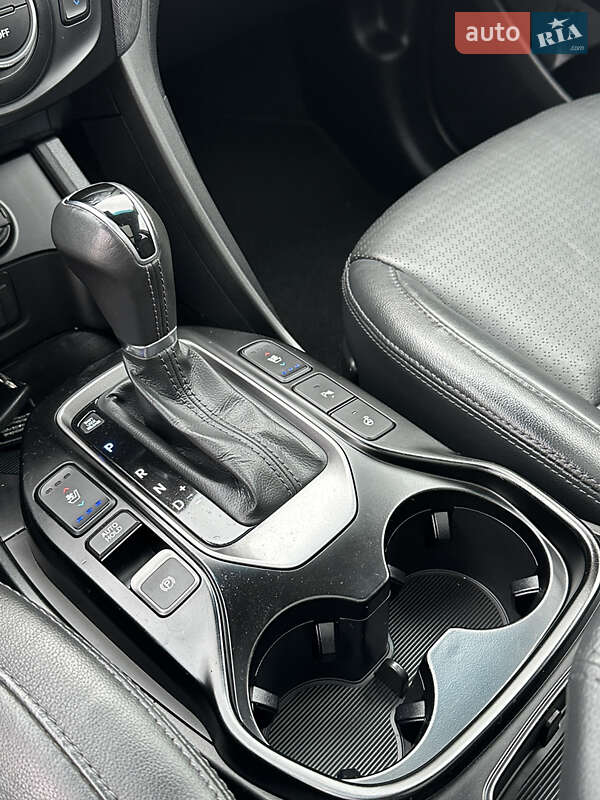 Внедорожник / Кроссовер Hyundai Santa FE 2014 в Радивилове