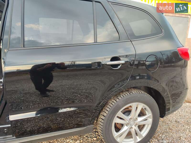 Внедорожник / Кроссовер Hyundai Santa FE 2010 в Ивано-Франковске