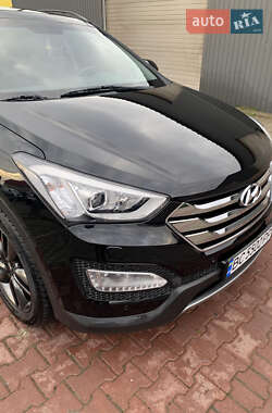 Внедорожник / Кроссовер Hyundai Santa FE 2015 в Сокале