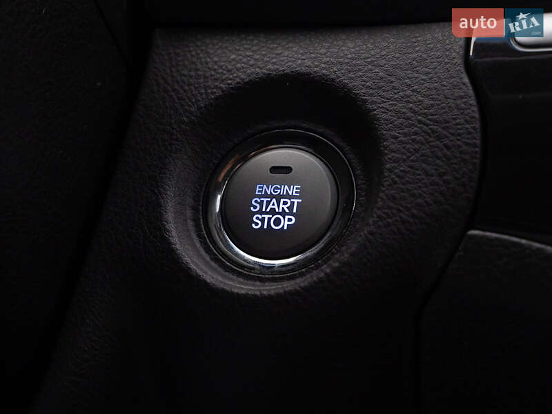 Внедорожник / Кроссовер Hyundai Santa FE 2012 в Одессе