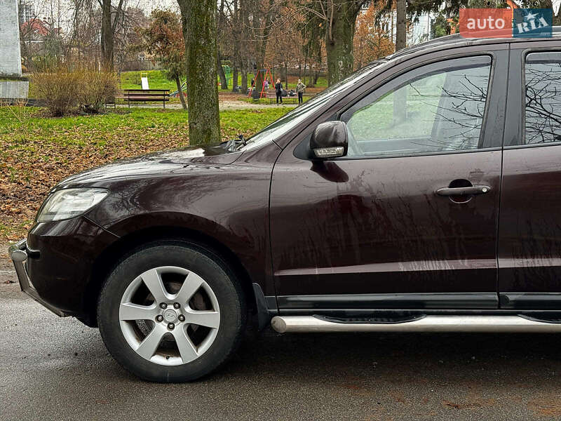 Внедорожник / Кроссовер Hyundai Santa FE 2009 в Киеве