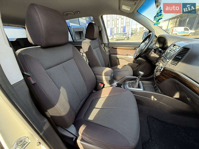Внедорожник / Кроссовер Hyundai Santa FE 2011 в Ровно фото 44 Внедорожник / Кроссовер Hyundai Santa FE 2011 в Ровно
