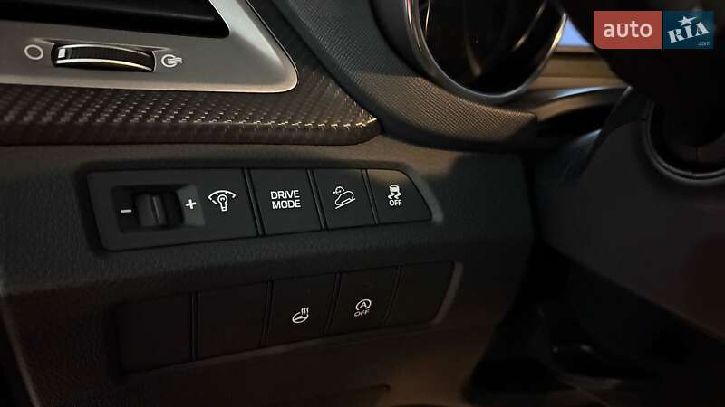 Внедорожник / Кроссовер Hyundai Santa FE 2016 в Виннице