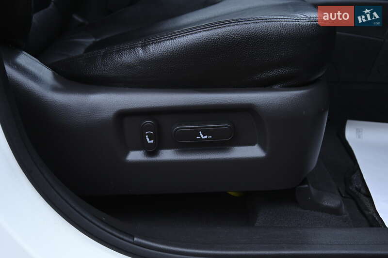 Внедорожник / Кроссовер Hyundai Santa FE 2011 в Бердичеве