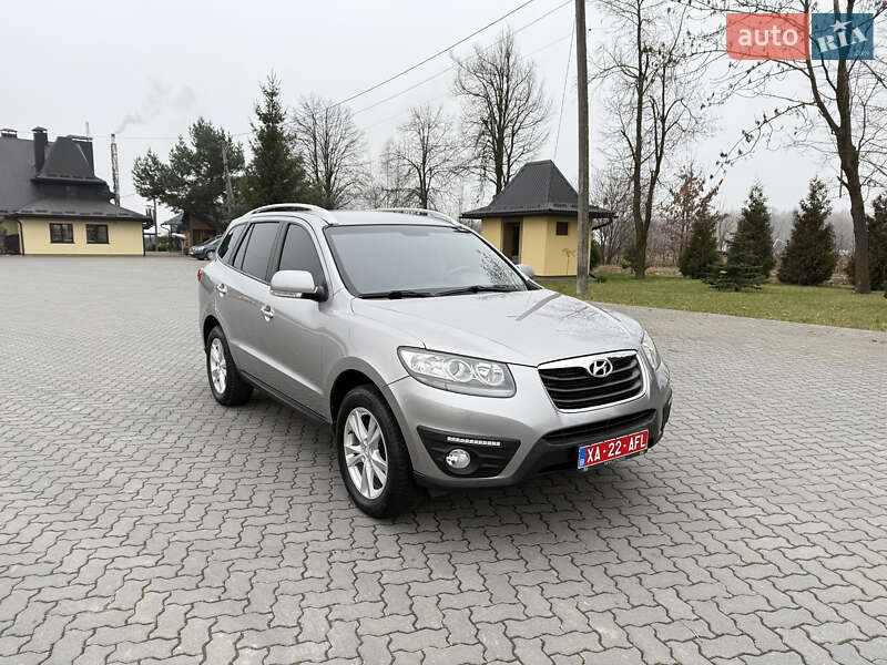 Внедорожник / Кроссовер Hyundai Santa FE 2011 в Коломые